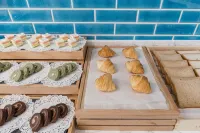 Holiday Inn Express Shanghai Pudong Chuansha by IHG - bar