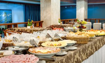 Oft Tamandare Plaza Hotel - Housity