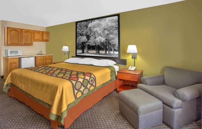 Super 8 by Wyndham Galva
