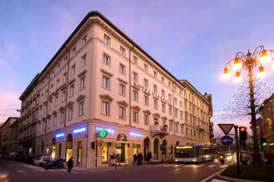 的里亞斯特雷特拉瑞奧維多利亞飯店 Enoteca Bischoff附近的飯店
