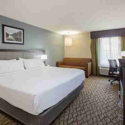 Wingate by Wyndham Roseville/Detroit Rooms