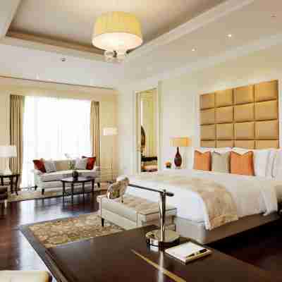 Raffles Makati Rooms