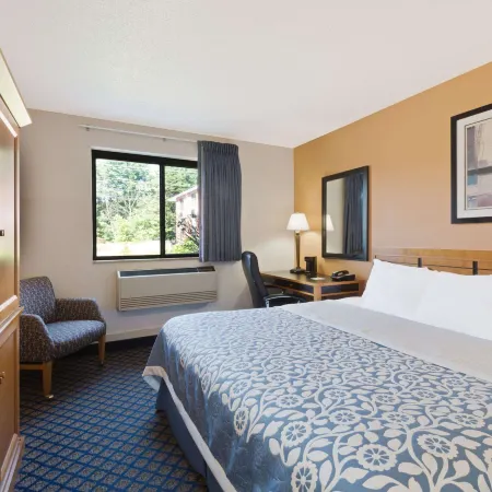 Days Inn by Wyndham Brunswick Bath Area