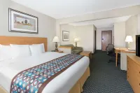 Baymont by Wyndham Waterloo Hotels in Waterloo