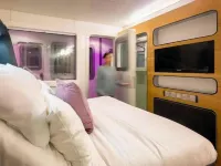 Yotelair Amsterdam Schiphol Transit Hotel Hotels in Schiphol