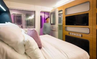 Yotelair Amsterdam Schiphol Transit Hotel