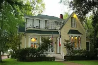 Woldert-Spence Manor