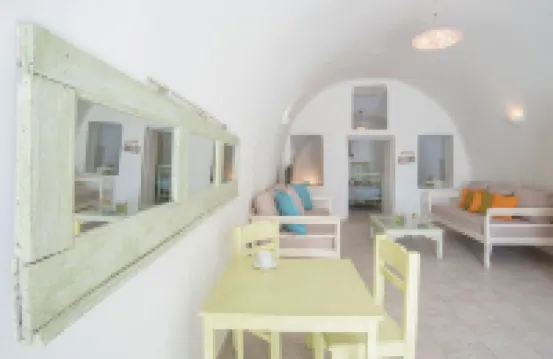 Blue Dolphins Apartments