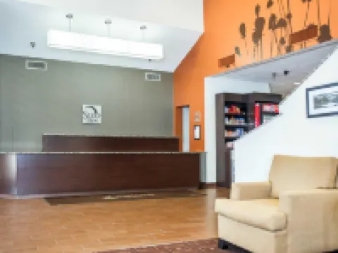 สลีปอินน์ โอฟอลลอน ใกล้ไอ-64 โรงแรมในSt. Clair County