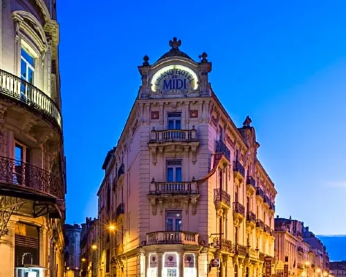 Grand Hôtel du Midi Montpellier - Opéra Comédie Отели рядом с достопримечательностью «Префектура»