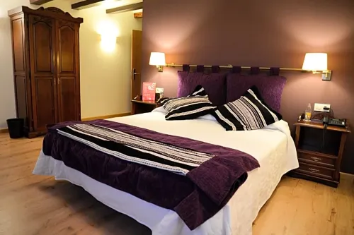 Hotel Cardenal Ram - 3 estrellas
