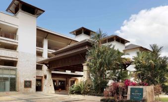 Pullman Palm Cove Sea Temple Resort and Spa