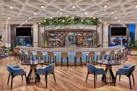 Walt Disney World Dolphin - bars