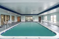 Hampton Inn Dublin فنادق في Pulaski County