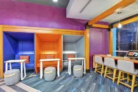 Tru by Hilton Richmond Hotels in Berea