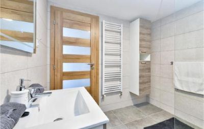 Three-Bedroom Holiday Home Nice Home in Stubicke Toplice with 3 Bedrooms, Outdoor Swimming Pool and Heated Swimming Pool Photo