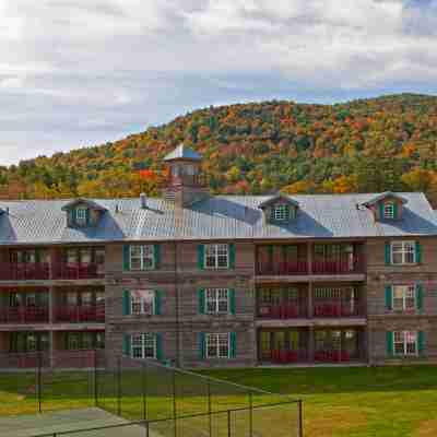 Holiday Inn Club Vacations Oak N' Spruce Resort Hotel Exterior