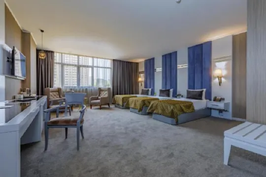 Premium Park Hotel Baku Отели рядом с достопримечательностью «Дом музей братьев Нобель в Баку - Вилла Петролеа»