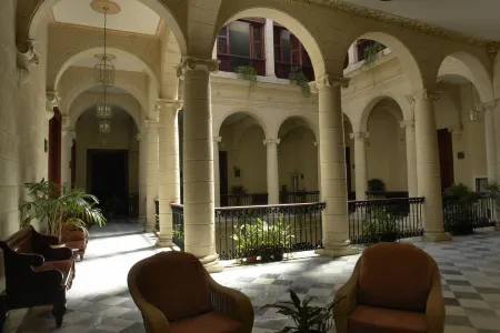 Hotel Palacio O'Farrill Отели рядом с достопримечательностью «Соборная площадь»