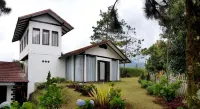 Villa G8 Lembang