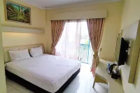 Permata Inn Hotel - parking