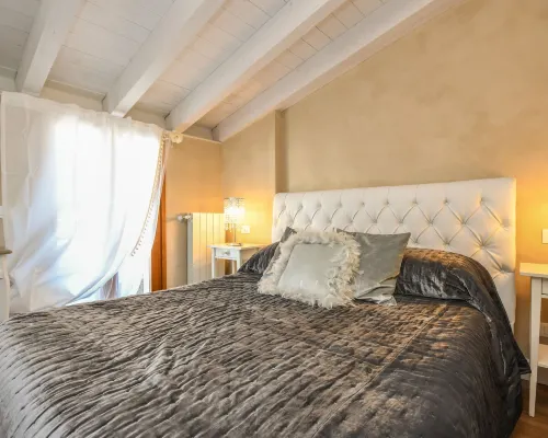 Luxury Suite Sirmione Hotels in Sirmione