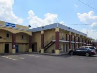 Rodeway Inn - 2-Star