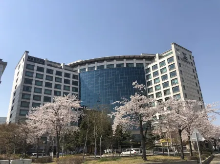 Incheon Airport Guesthouse Отели рядом с достопримечательностью «Masian Beach»