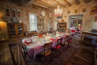 Au Relais Saint Maurice Hotels in Ligre