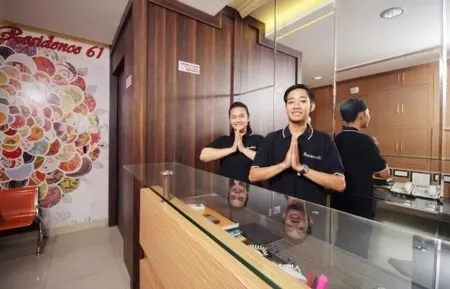 Residence 61 Gajah Mada Jakarta Отели рядом с достопримечательностью «Toko Merah»