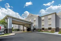 Comfort Inn & Suites Butler