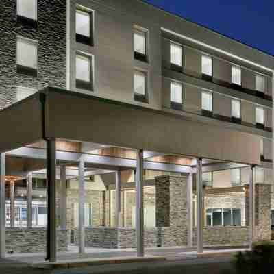 Home2 Suites by Hilton Norfolk Airport Hotel Exterior