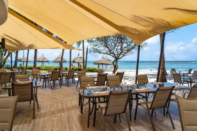 Southern Palms Beach Resort Hoteles en Tiwi
