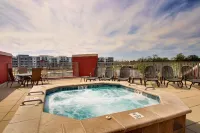 Drury Plaza Hotel Broadview Wichita - Hot Tub