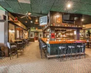 Quality Inn & Conference Centre - bar