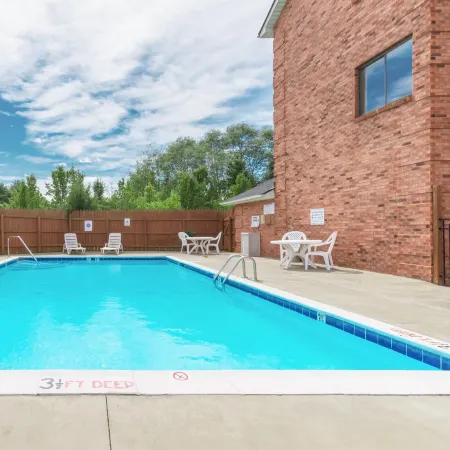Super 8 by Wyndham Georgetown