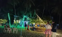 Dhonfulhafi Beach View Hotel di Kunfunadhoo