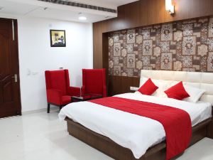 OYO 47498 Hotel Sky Inn