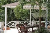 Sea Symphony Villa Hotel di 