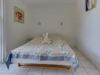"Lyydia" - 1km from the Sea - Bathtub