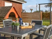 "Swaver" - 300m to the Fjord Hotels in Storvorde