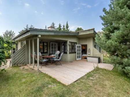 "Sini" - 300m from the Sea Отели в г. Гедсер