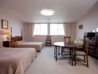 Cliff House Yanagida Ryokan - acceptant les animaux
