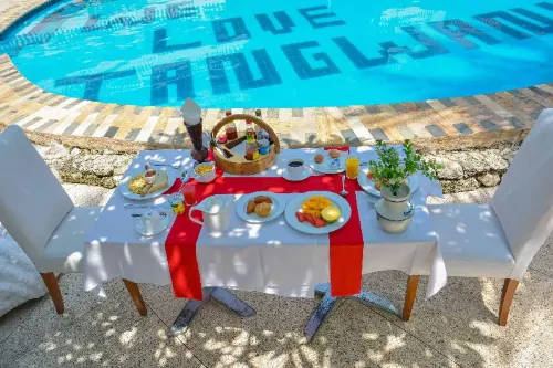 Best Western Jangwani Sea Breeze Hotel