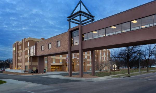 Home2 Suites by Hilton Sioux Falls/ Sanford Medical Center