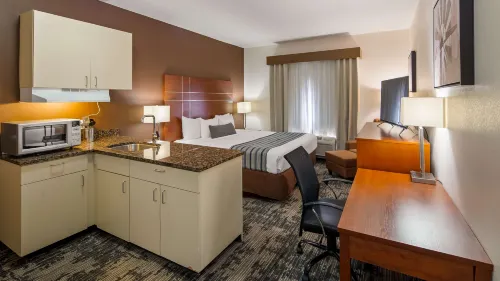 Best Western Plus Wakeeney Inn  Suites