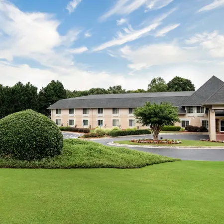Baymont by Wyndham Braselton / Winder