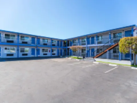 SureStay Hotel by Best Western Seaside Monterey Hotels in Seaside