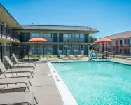 Rodeway Inn Greeley - Pools