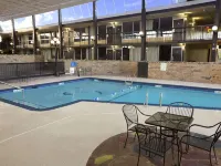 Days Inn by Wyndham Henryetta Hotels in Henryetta